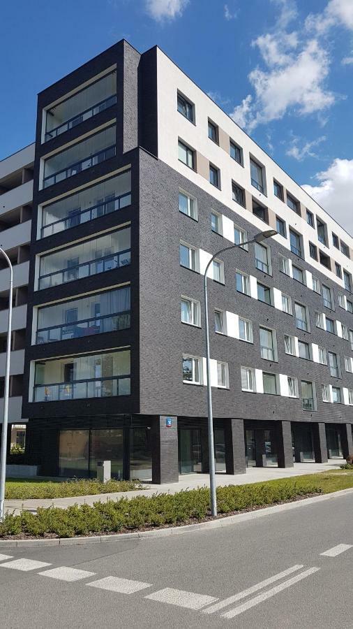 Hennela Apartment ワルシャワ エクステリア 写真